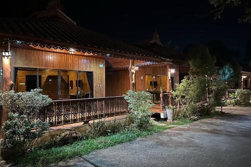 phra chan khiang dao resort