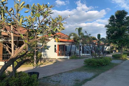 phra chan khiang dao resort