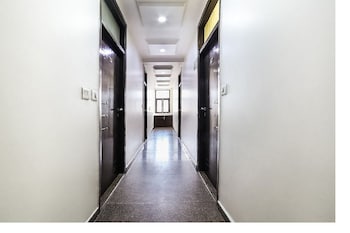 Hotel Seven Seas Opposit Railway Station,,3 star