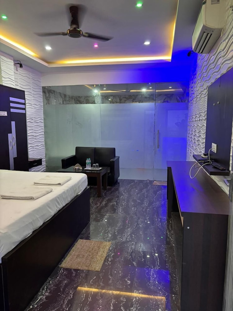 fortune club and suites