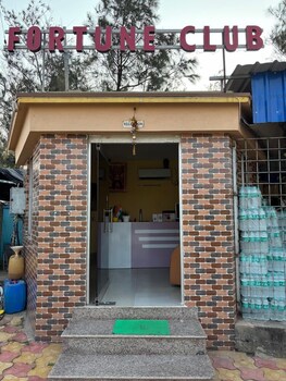 fortune club and suites