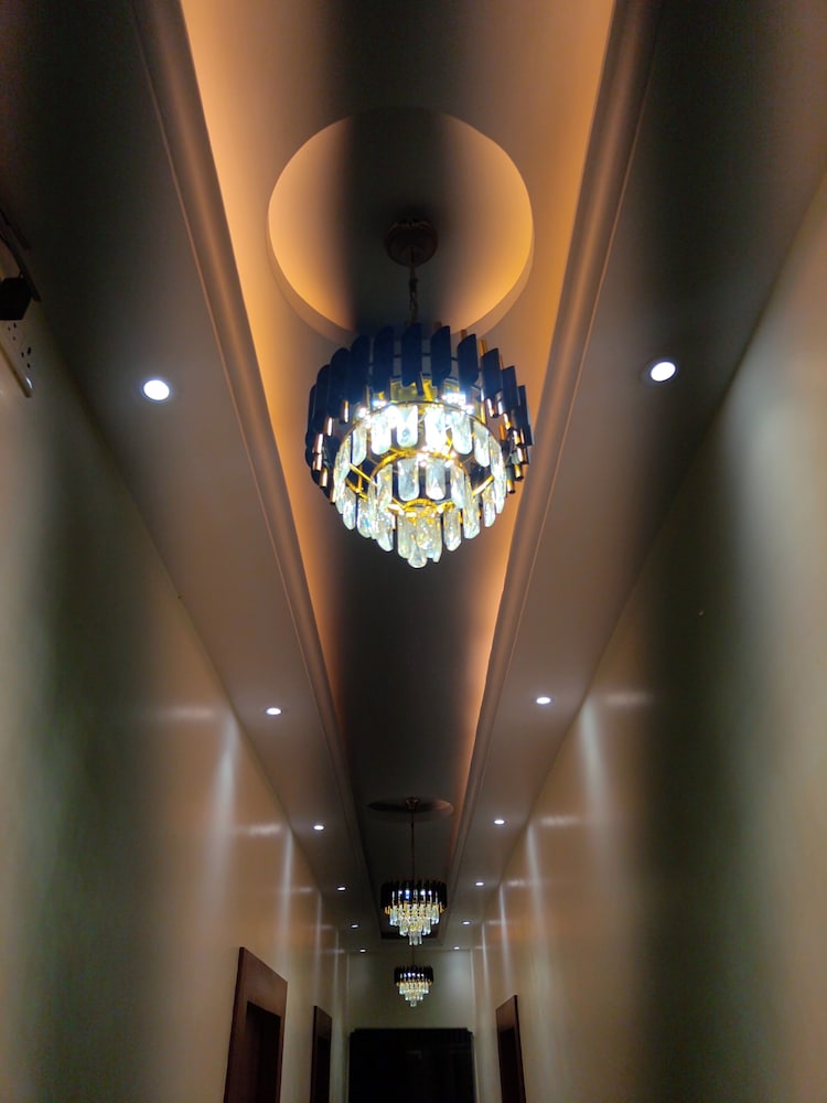 hotel vrindavan palace ayodhya