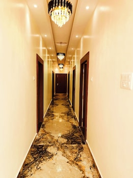 Hotel Vrindavan Palace Ayodhya,,3 star