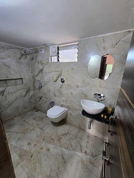 the jungle woods resort