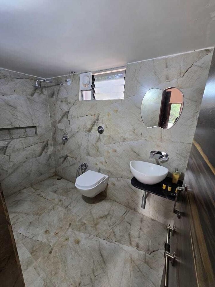 the jungle woods resort