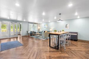 woodspring suites savannah west ellabell metaplant