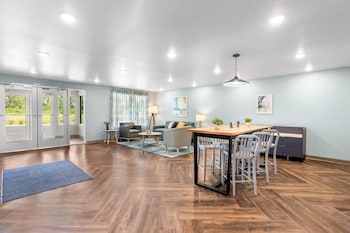 Woodspring Suites Savannah West - Ellabell Metaplant,,3 star