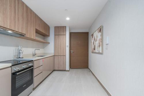 chic 1br at the canal business bay