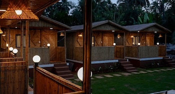 the bamboo shores resort