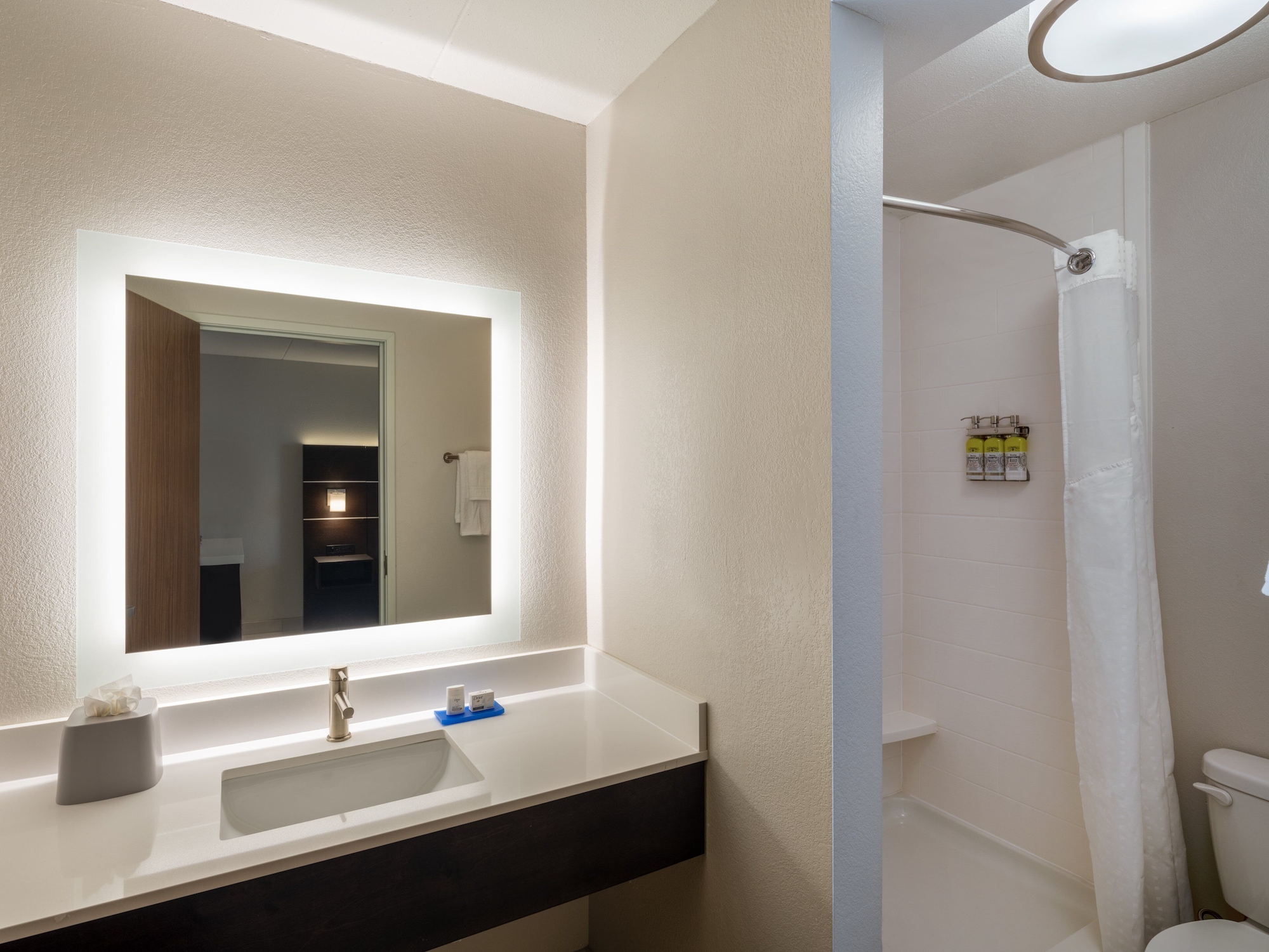 holiday inn express minneapolis west plymouth by ihg