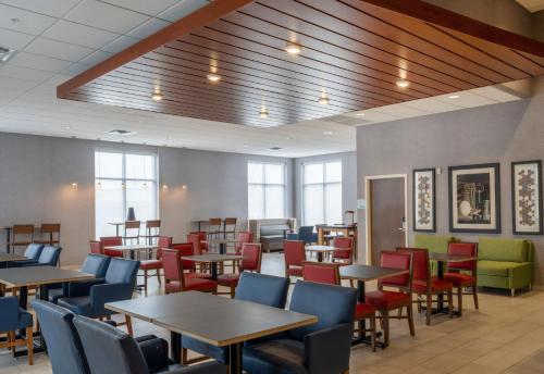 holiday inn express minneapolis west plymouth by ihg