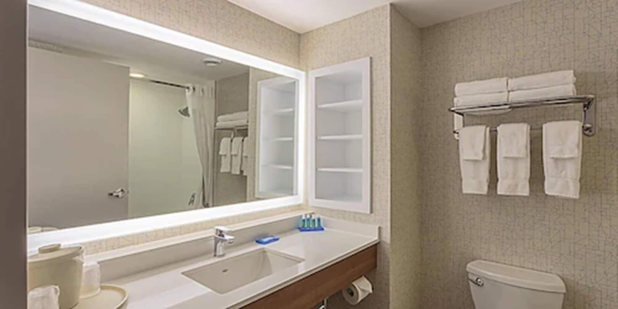 holiday inn express and suites belleville by ihg