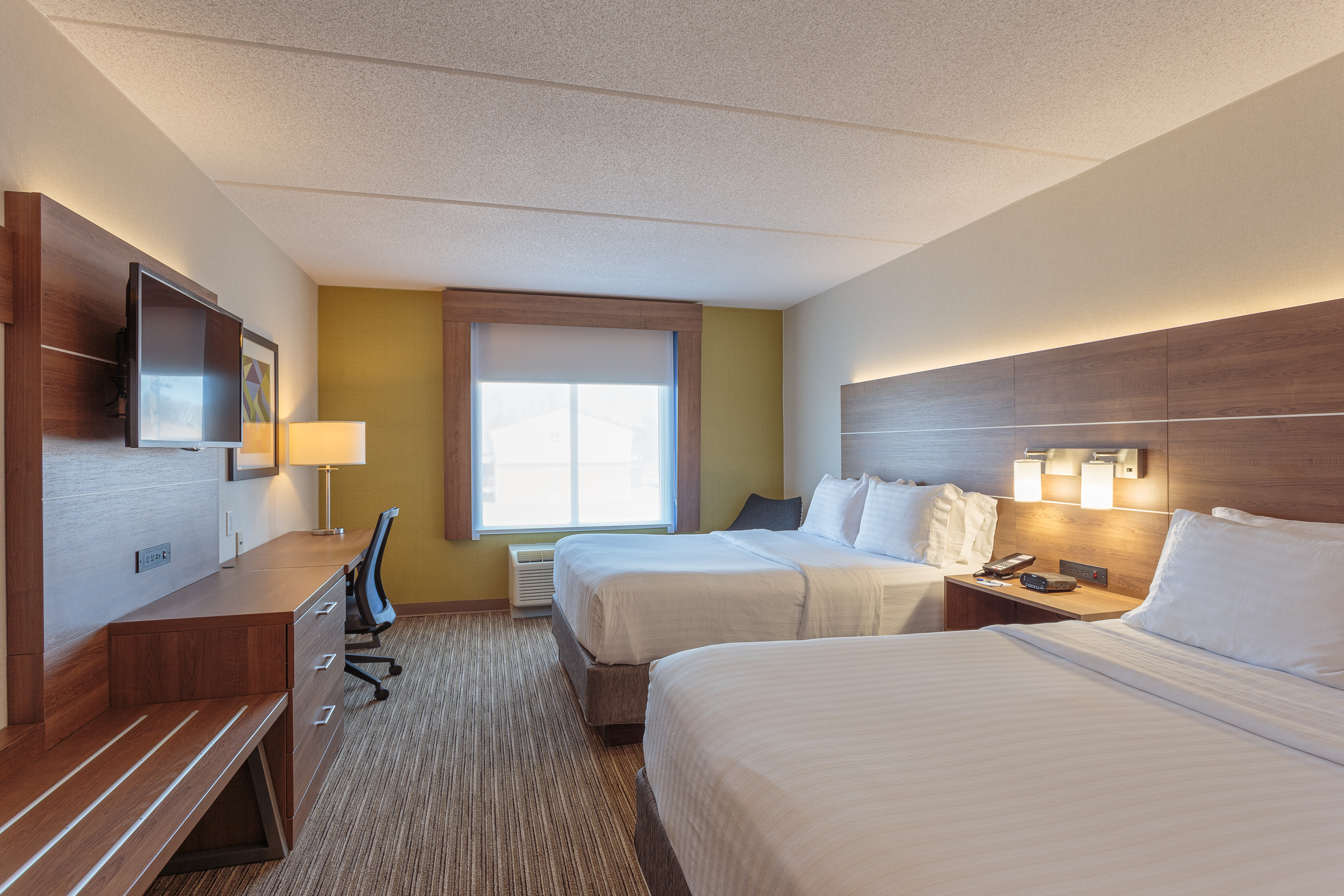 holiday inn express and suites belleville by ihg