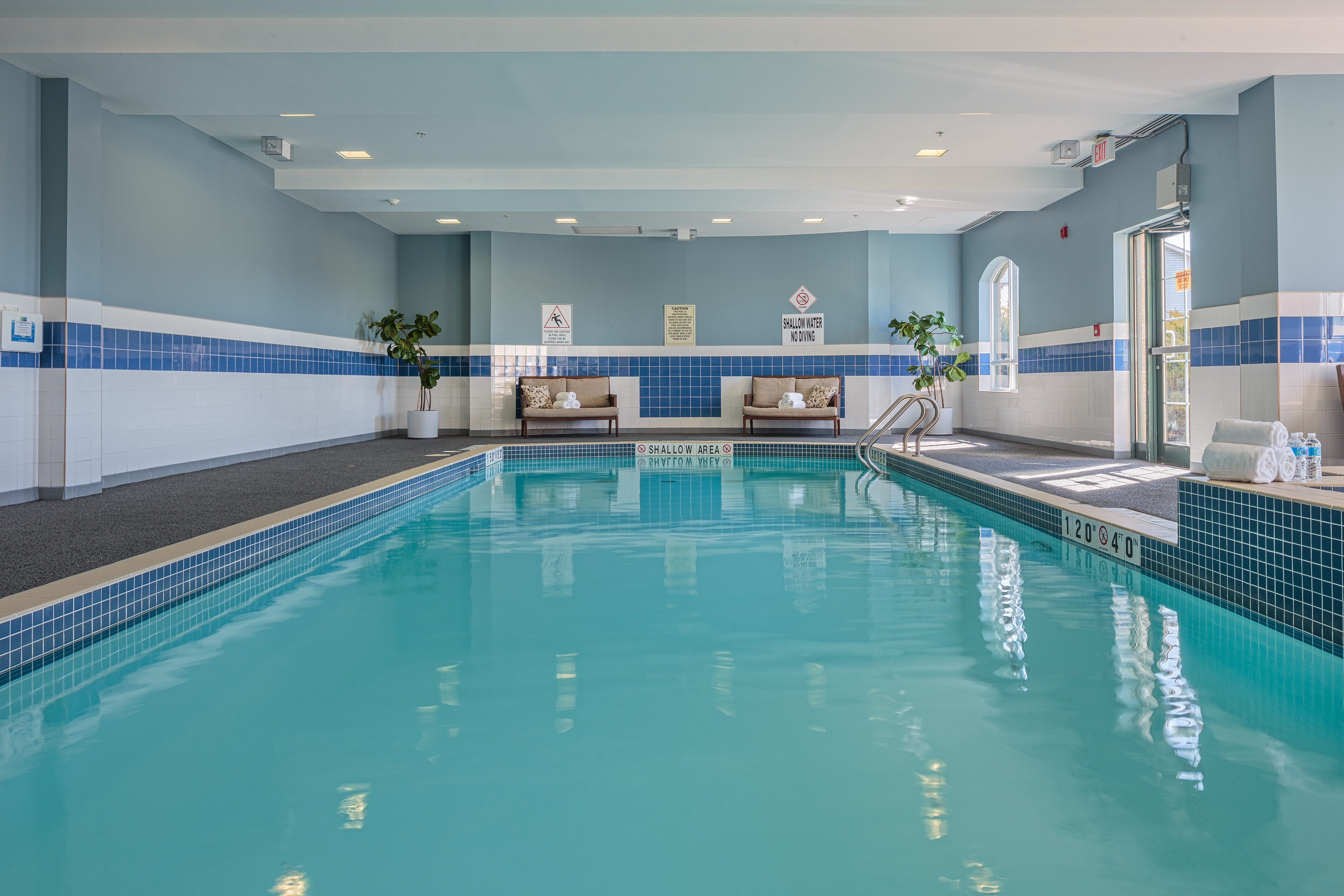holiday inn express and suites belleville by ihg