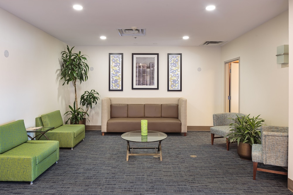holiday inn express and suites belleville by ihg