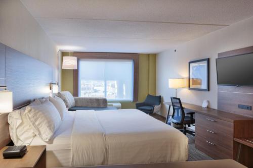 holiday inn express and suites belleville by ihg