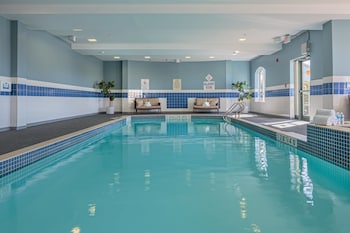 Holiday Inn Express & Suites Belleville By Ihg,Bloomfield>>Belleville,3 star