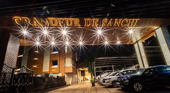 grandeur sanchi resort