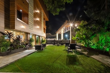 grandeur sanchi resort