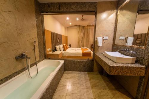 grandeur sanchi resort