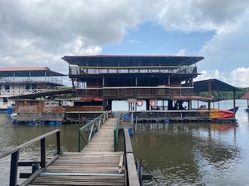 hotel o bakau hijau riverlodge and campsite