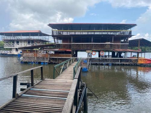 hotel o bakau hijau riverlodge and campsite