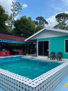 capital o 91153 chalet dusun duriyan