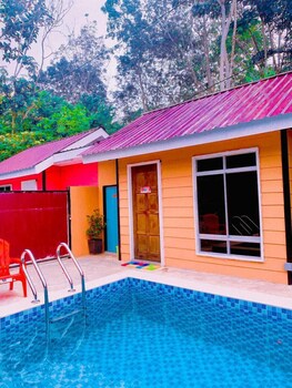 Capital O 91153 Chalet Dusun Duriyan,,2 star