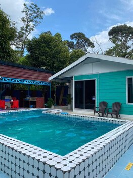 capital o 91153 chalet dusun duriyan