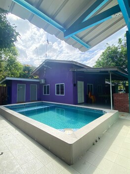 capital o 91153 chalet dusun duriyan