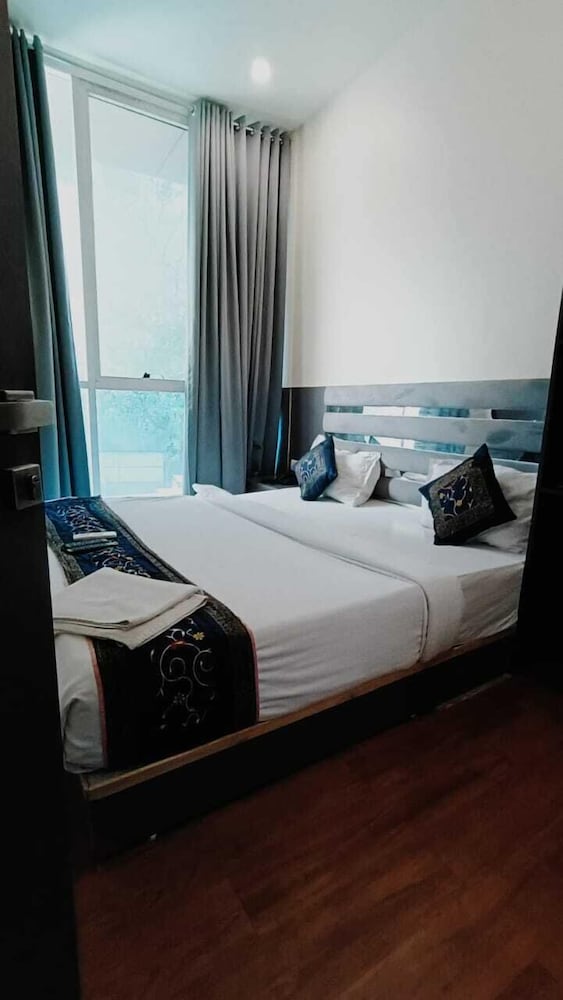 hotel free dom nesco exhibition