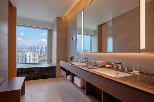 hyatt regency kuala lumpur at kl midtown