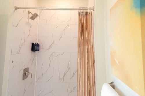 boardwalk suites and residences by kasa