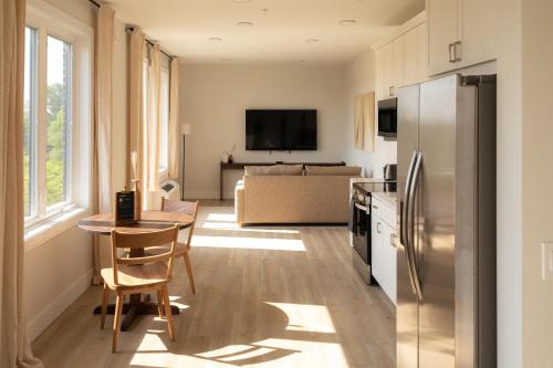 boardwalk suites and residences by kasa