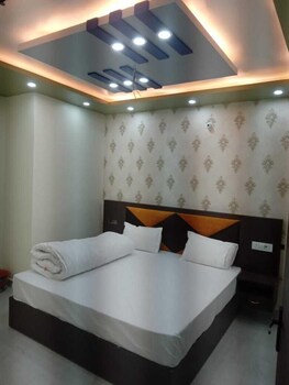 hotel ramayanam palace