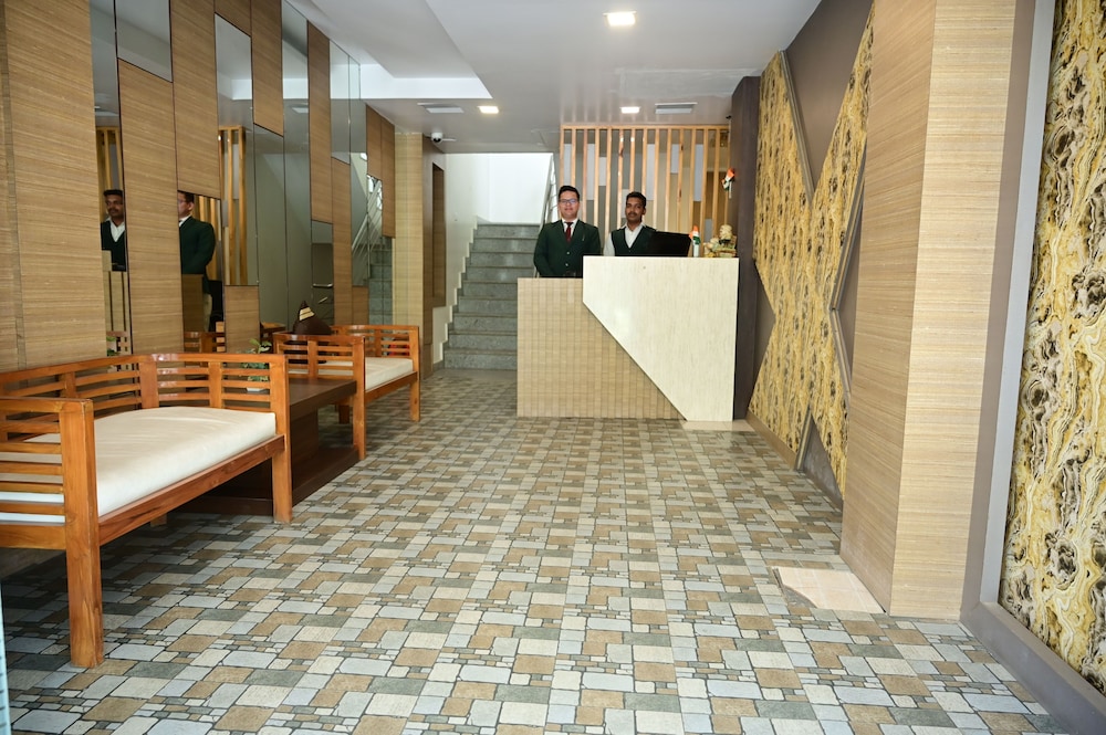 hotel cheer inn