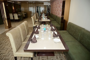 hotel cheer inn