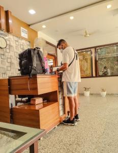 hotel the golden bird