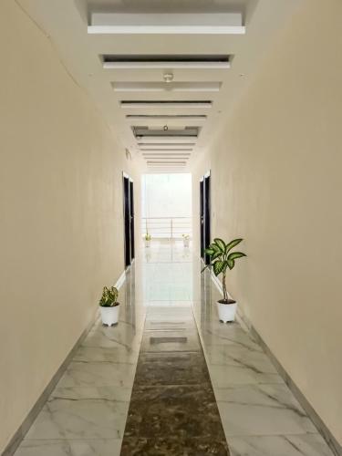 hotel the golden bird