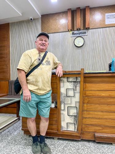 hotel the golden bird