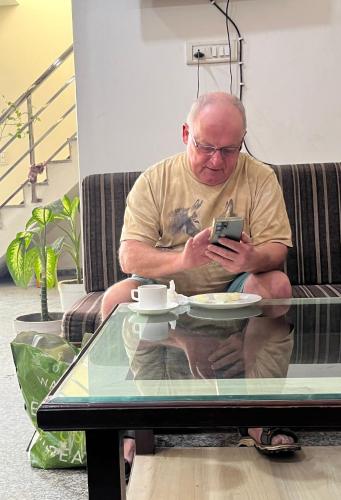 hotel the golden bird