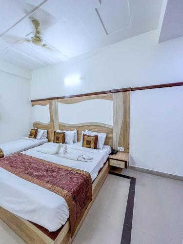 hotel the golden bird