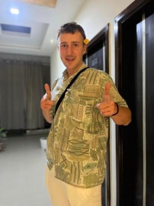 hotel the golden bird