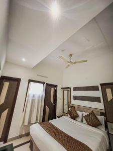 hotel the golden bird