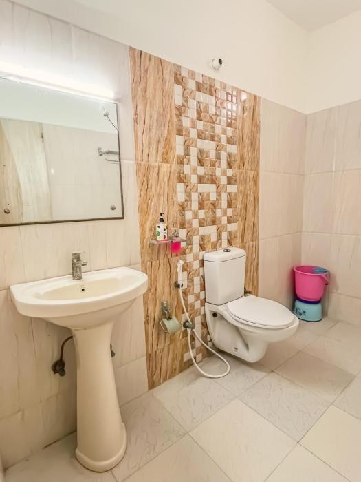 hotel the golden bird