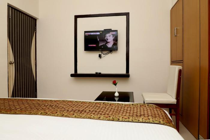 hotel the golden bird