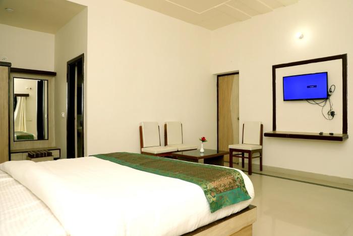 hotel the golden bird