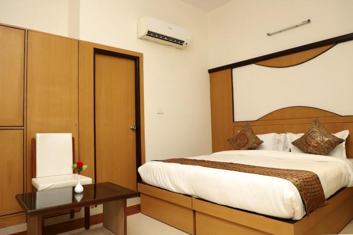 hotel the golden bird