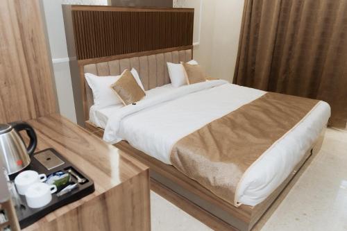 Hotel Star Delight,,3 star