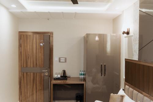 Hotel Star Delight,,3 star